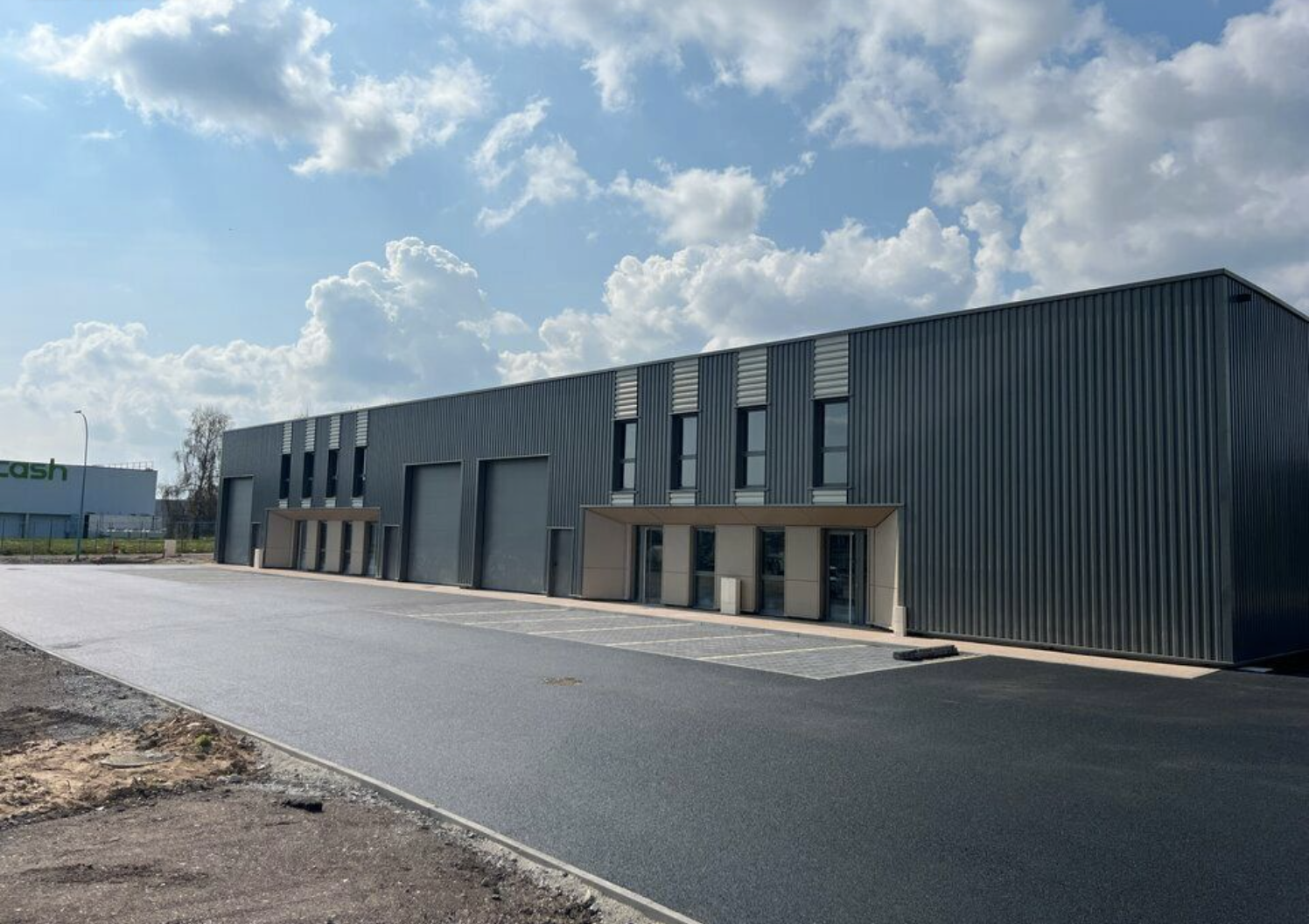 Entrepôt logistique neuf
